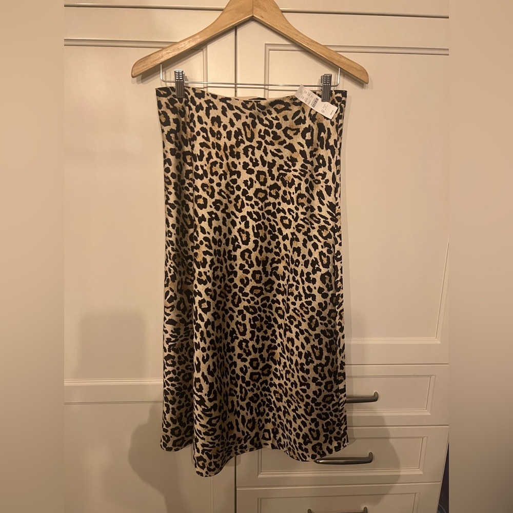 J. Crew Gwyneth slip skirt in leopard. Size small.